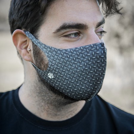 Mascherina dal design "Industriale"